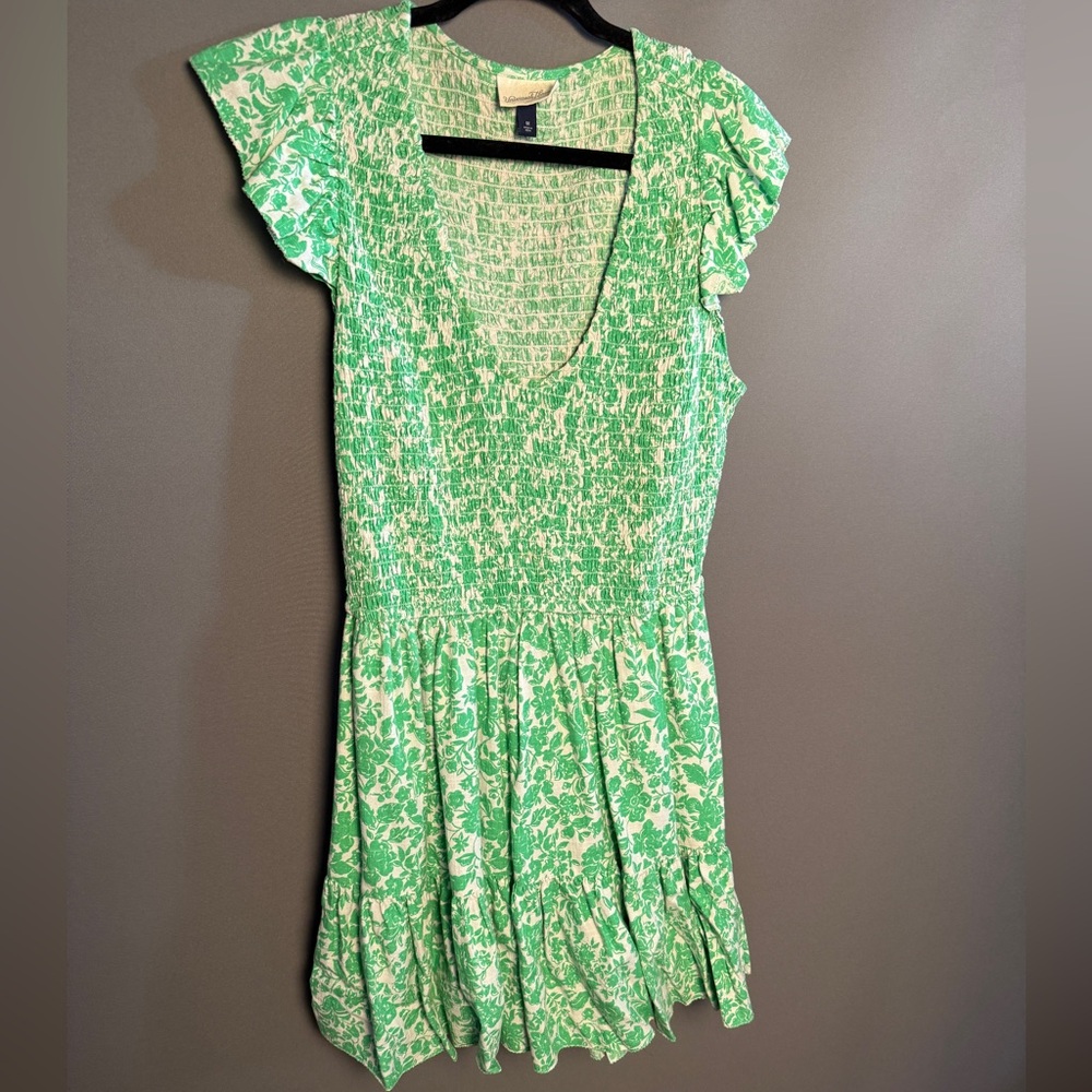 Universal Thread Green and White Floral Smocked Top